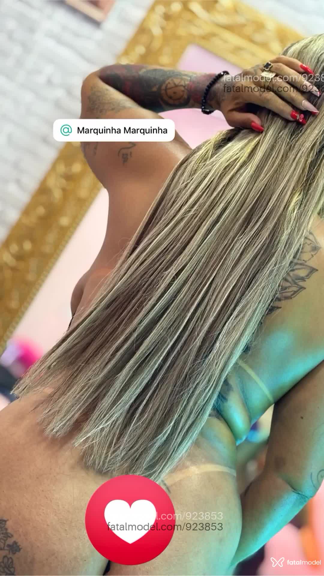 Acompanhante mulher loira (o) de olhos castanhos em Itapema - Lavínia Albertony