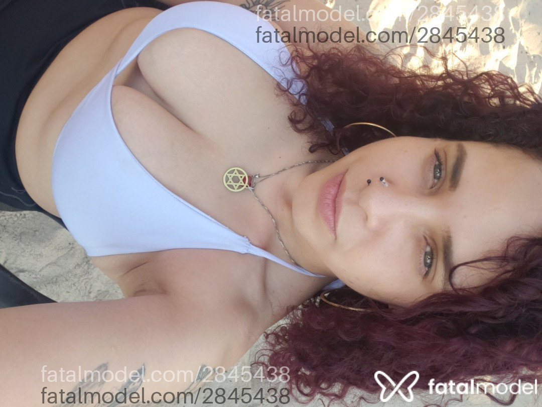 Acompanhante mulher ruiva (o) de olhos verdes em São Paulo Acompanhante mulher ruiva (o) de olhos verdes em São Paulo - Estrela