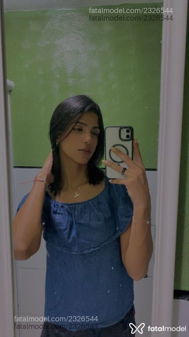 Acompanhante mulher trans morena (o) de olhos castanhos em Fortaleza - Karla Carvaliery
