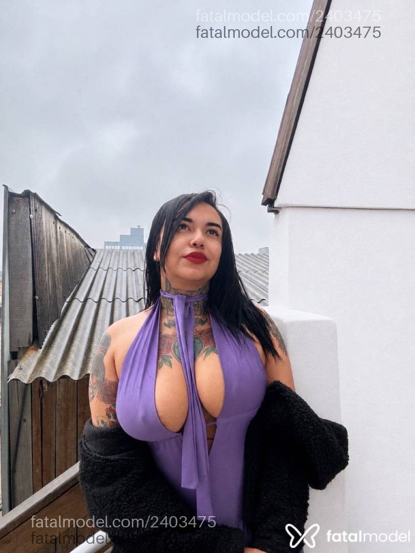 Acompanhante mulher morena (o) de olhos pretos em Tubarão - Renata