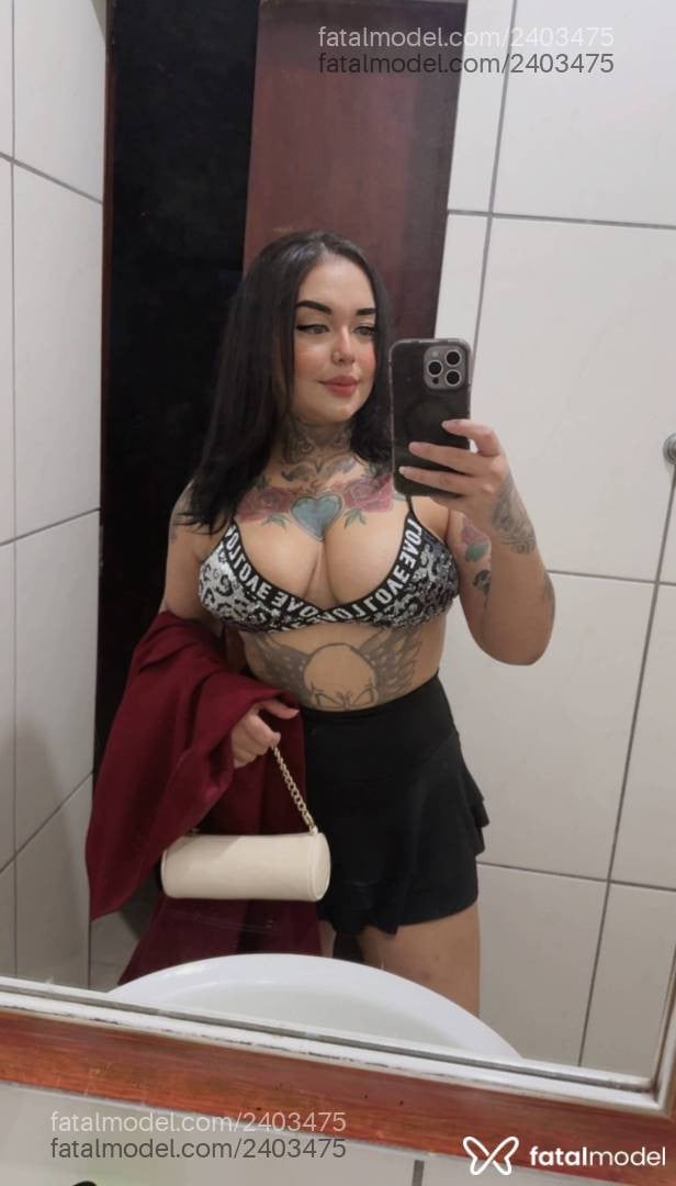 Acompanhante mulher morena (o) de olhos pretos em Tubarão - Renata