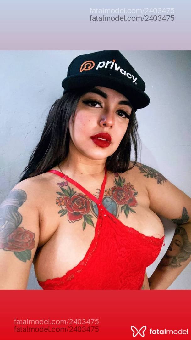Acompanhante mulher morena (o) de olhos pretos em Tubarão - Renata