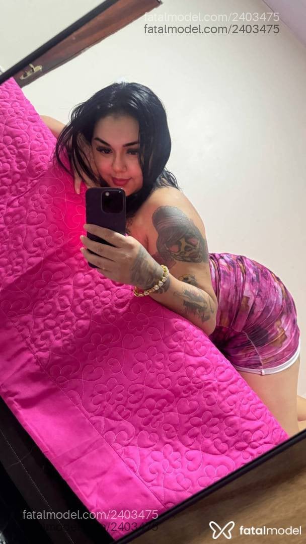 Acompanhante mulher morena (o) de olhos pretos - Renata