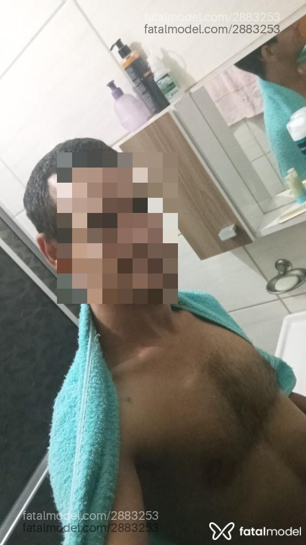 Acompanhante homem com cabelo castanho de olhos castanhos em Navegantes - Lucas Gael