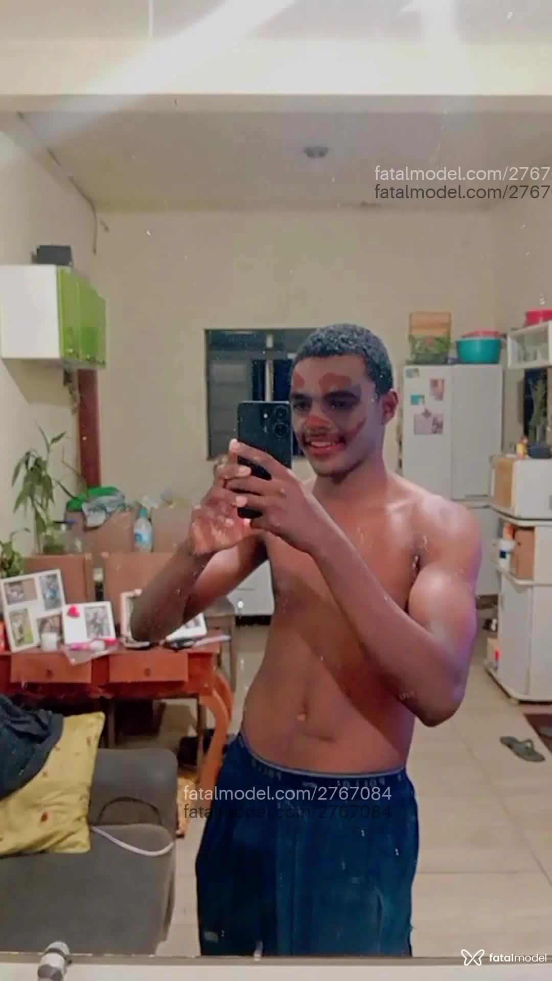 Acompanhante homem morena (o) de olhos pretos em Belo Horizonte - Guiné