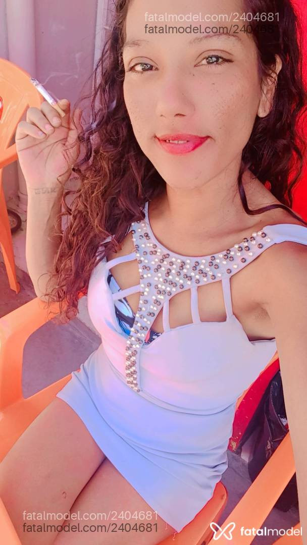 Acompanhante mulher morena (o) de olhos mel em Erechim Acompanhante mulher morena (o) de olhos mel em Erechim - Morenahh