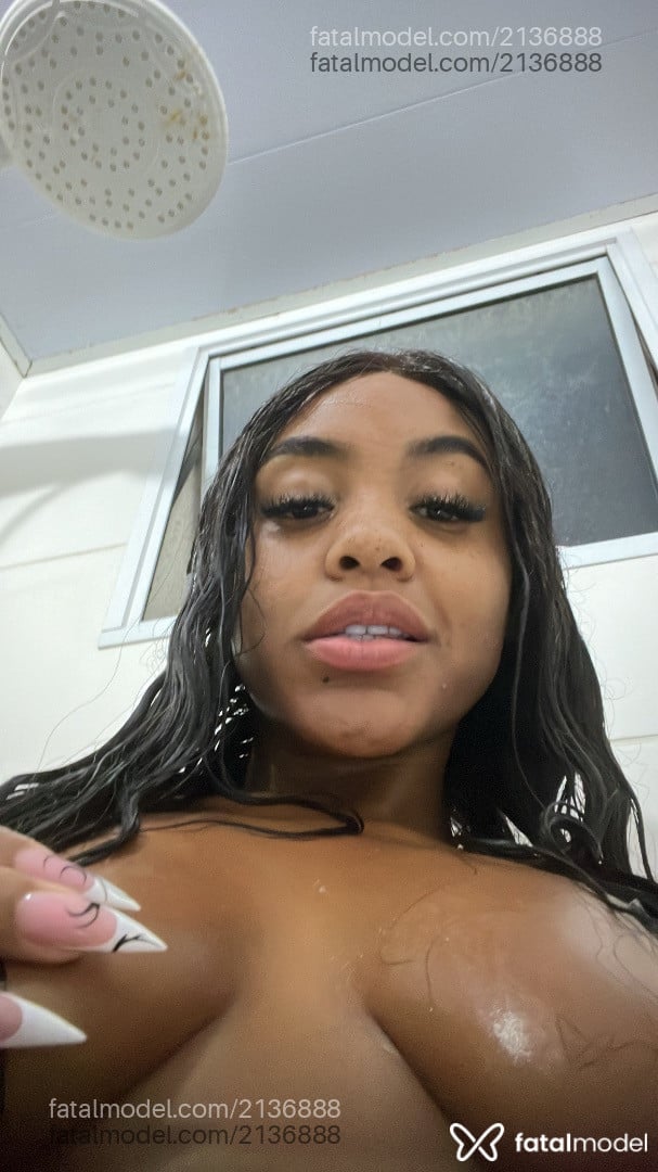 Acompanhante mulher com cabelo castanho de olhos castanhos em Belo Horizonte - Jade Salazar