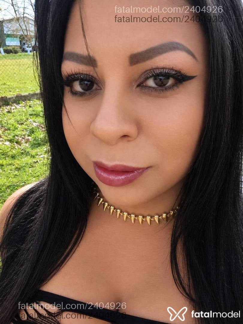 Acompanhante mulher trans morena (o) de olhos castanhos - Raque Leitera