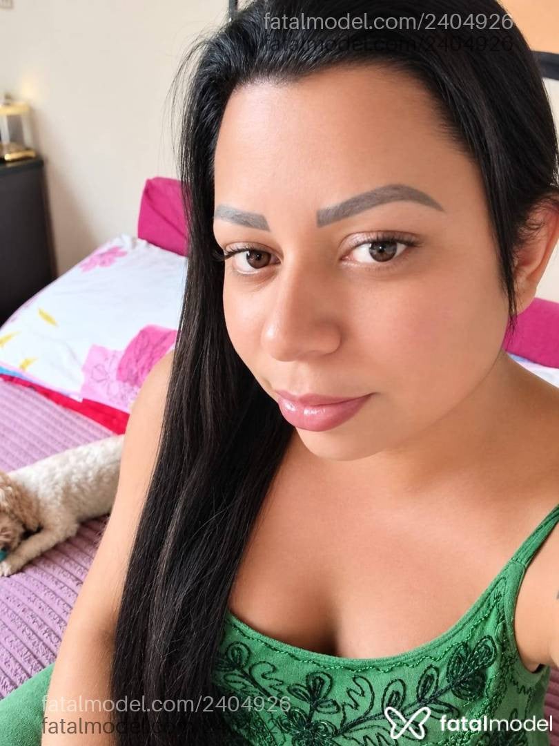 Acompanhante mulher trans morena (o) de olhos castanhos - Raque Leitera