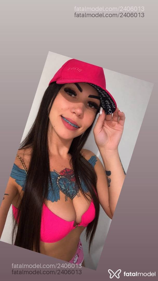 Acompanhante mulher com cabelo castanho de olhos verdes - Biancah