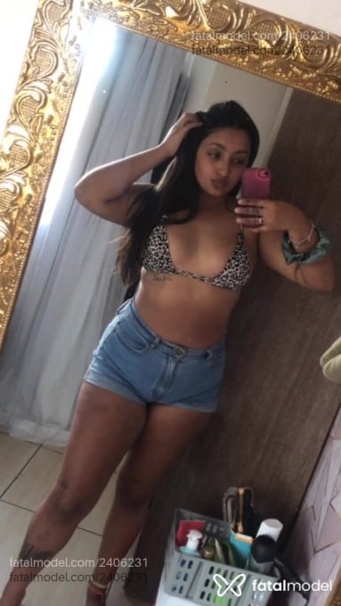 Acompanhante mulher com cabelo castanho de olhos castanhos em Florianópolis - Jade