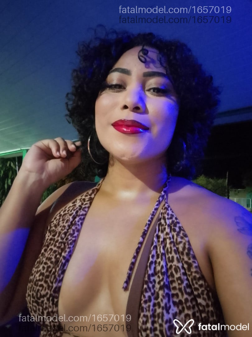Acompanhante mulher morena (o) de olhos pretos em Santarém - Tyla