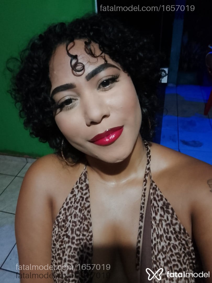 Acompanhante mulher morena (o) de olhos pretos em Santarém - Tyla