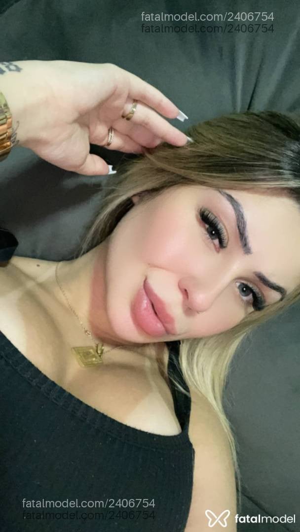 Acompanhante mulher loira (o) de olhos azuis em Santiago - Laura Peres