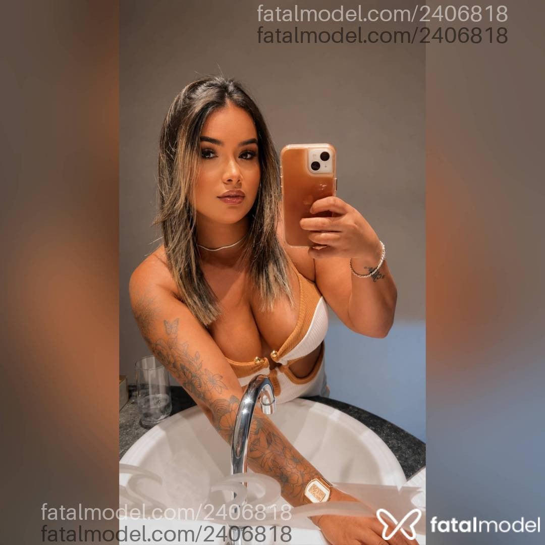 Acompanhante mulher loira (o) de olhos pretos em Guarujá Acompanhante mulher loira (o) de olhos pretos em Guarujá - Alice Lima