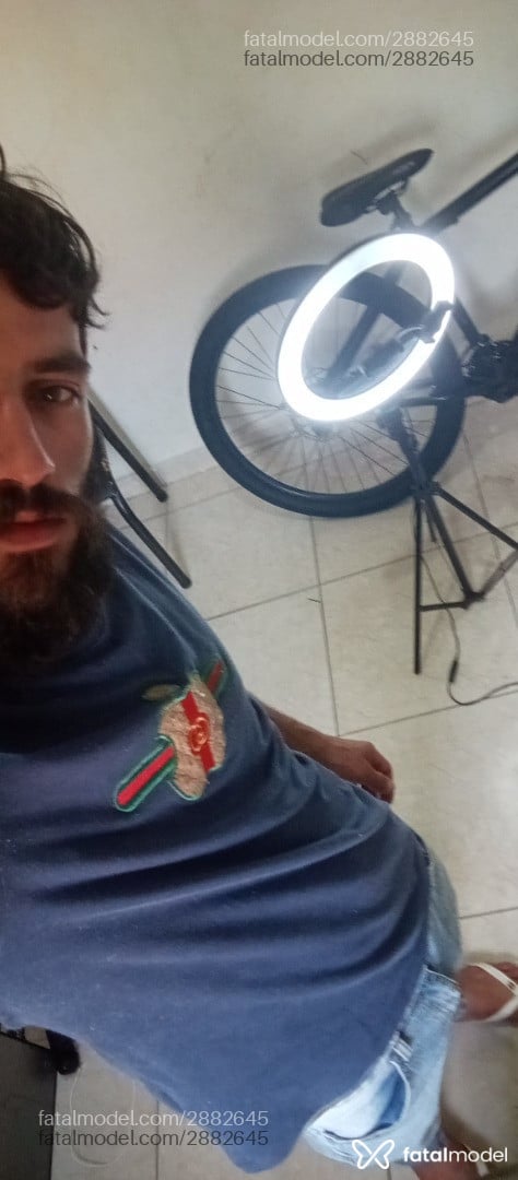 Acompanhante homem morena (o) de olhos verdes - João Lucas Barboza Acompanhante homem morena (o) de olhos verdes - João Lucas Barboza