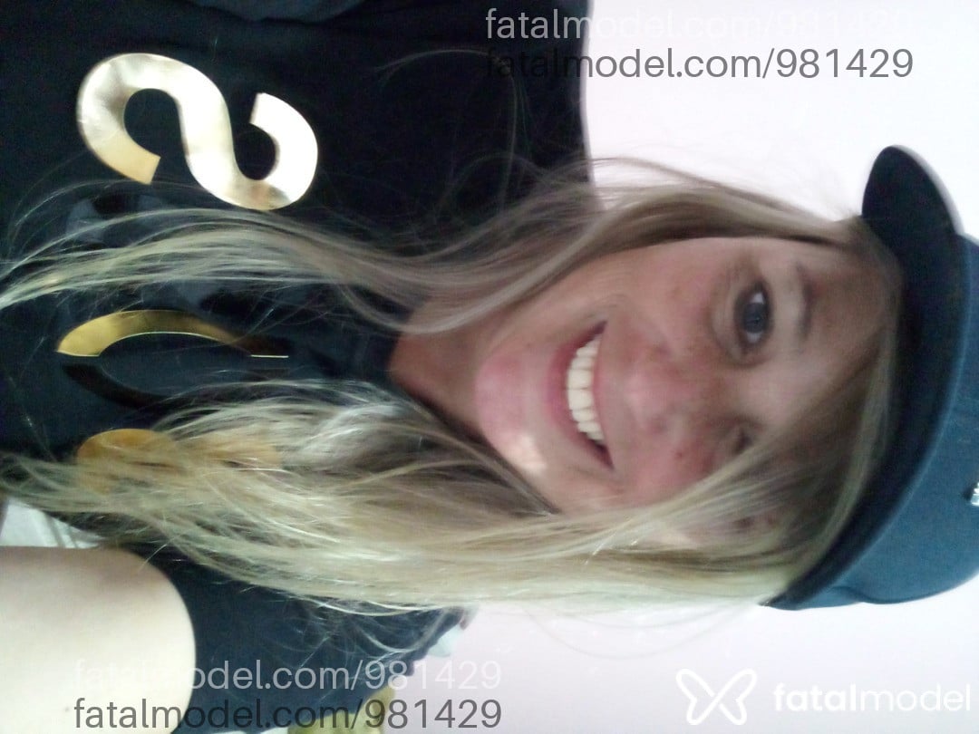 Acompanhante mulher loira (o) de olhos azuis em Tramandaí Acompanhante mulher loira (o) de olhos azuis em Tramandaí - Júlia Fontini