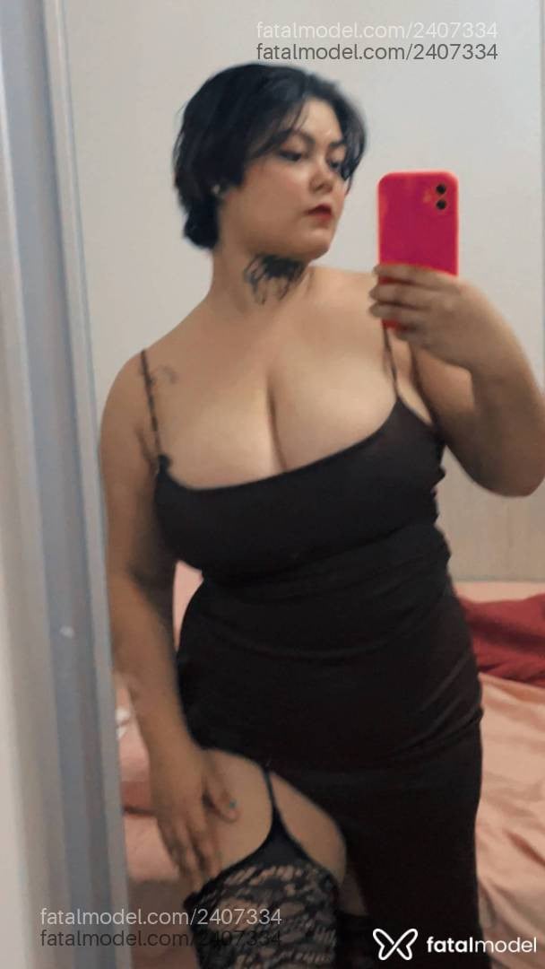 Acompanhante mulher com cabelo castanho de olhos castanhos - Lucyana