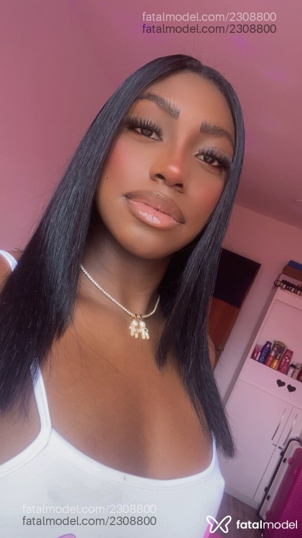 Acompanhante mulher com cabelo castanho de olhos castanhos em Rio de Janeiro - Perola