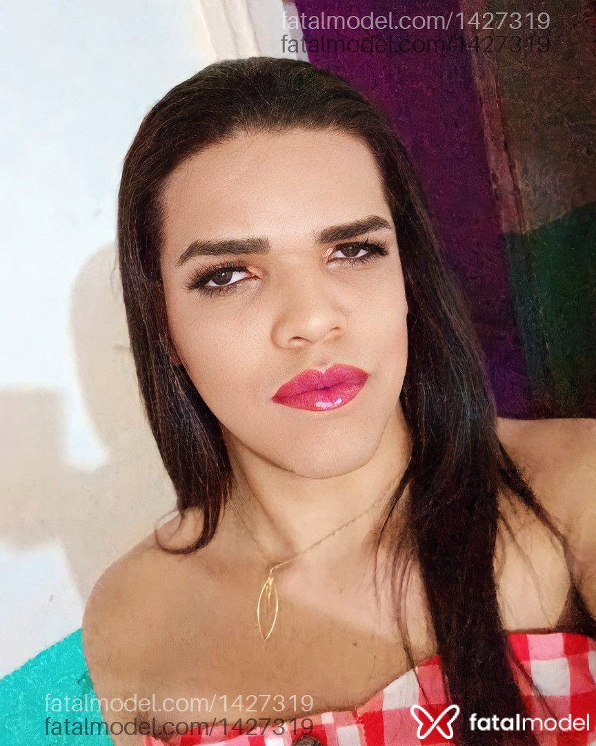 Acompanhante mulher trans morena (o) de olhos castanhos em Colíder Acompanhante mulher trans morena (o) de olhos castanhos em Colíder - Lauany