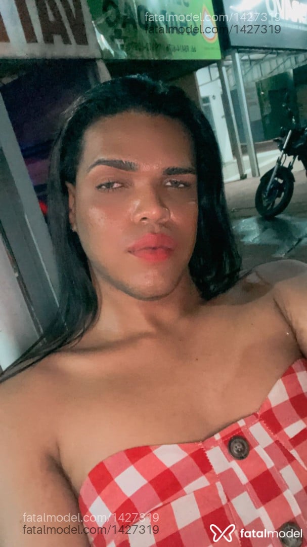Acompanhante mulher trans morena (o) de olhos castanhos em Colíder Acompanhante mulher trans morena (o) de olhos castanhos em Colíder - Lauany