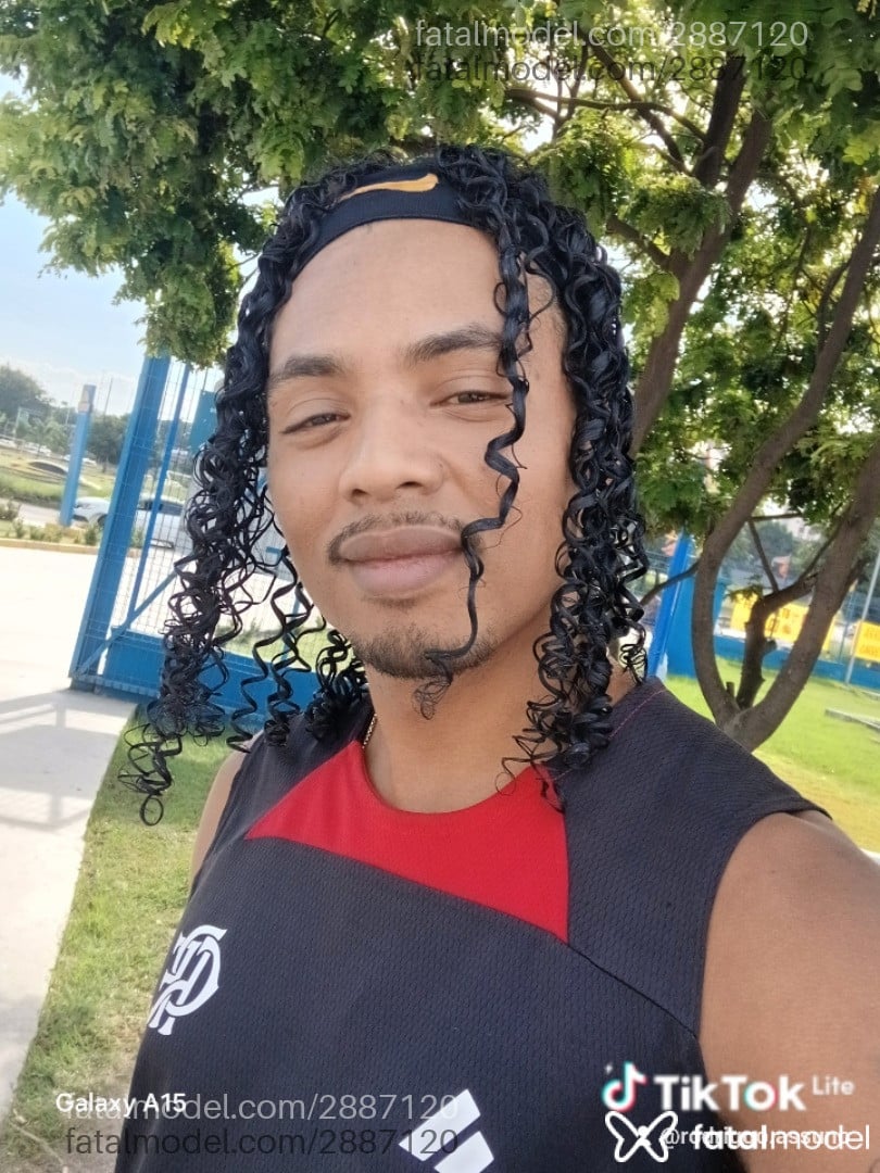Acompanhante homem morena (o) de olhos pretos em Rio de Janeiro - Marcos