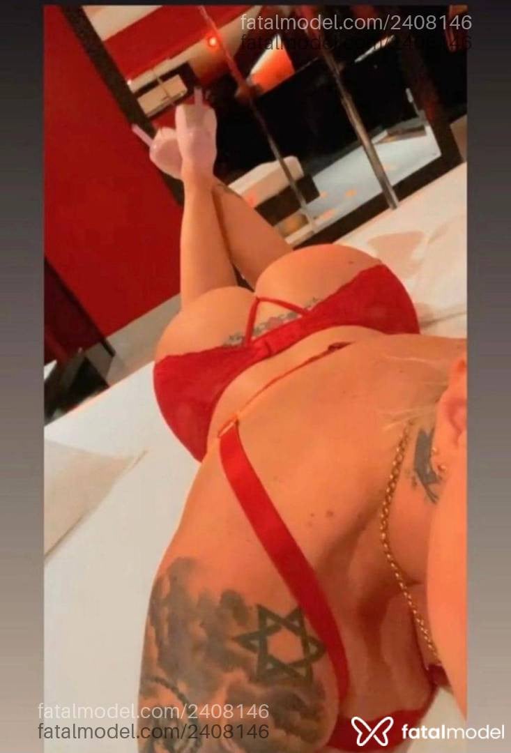 Acompanhante mulher loira (o) de olhos verdes - Karol Matarazzo