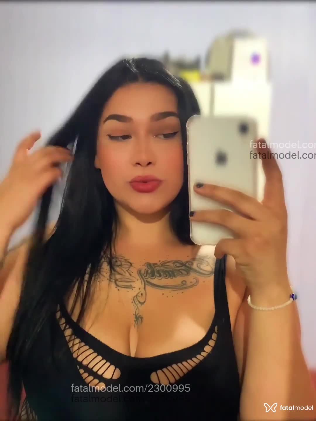 Acompanhante mulher morena (o) de olhos castanhos em Joinville - Thais