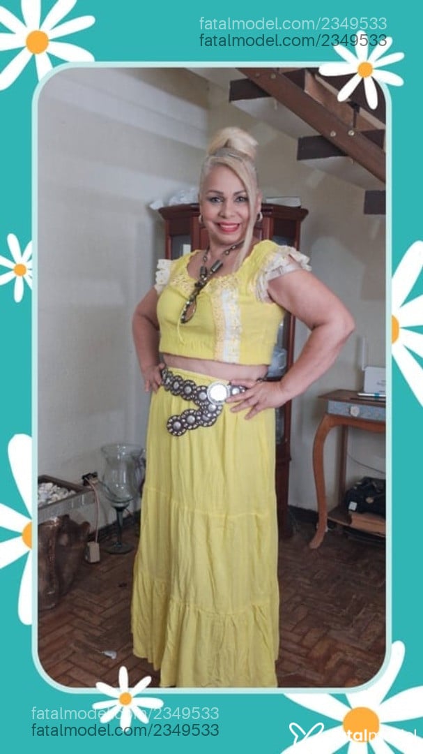 Acompanhante mulher loira (o) de olhos castanhos - Muriel Acompanhante mulher loira (o) de olhos castanhos - Muriel