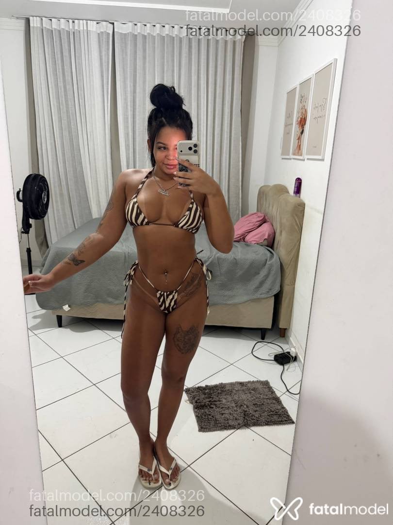 Acompanhante mulher morena (o) de olhos castanhos - Lara Prado