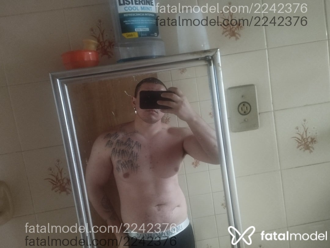 Acompanhante homem morena (o) de olhos castanhos em Gravataí - Luann