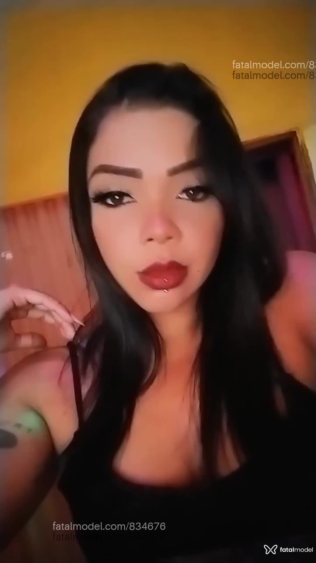 Acompanhante mulher morena (o) de olhos azuis em Palmas - Fernanda
