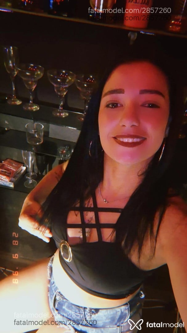 Acompanhante mulher morena (o) de olhos castanhos - Suelen Acompanhante mulher morena (o) de olhos castanhos - Suelen
