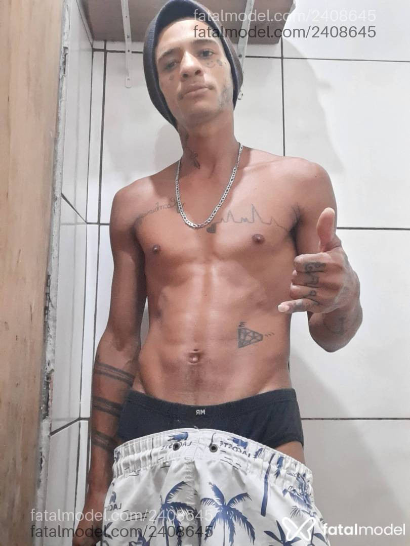 Acompanhante homem morena (o) de olhos pretos em Virtual - Rodrigodotado