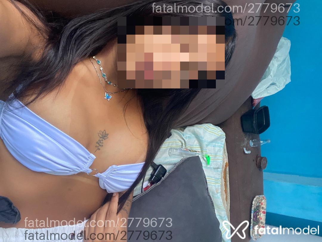 Acompanhante mulher morena (o) de olhos castanhos em Cabo Frio - Giovanna Reis