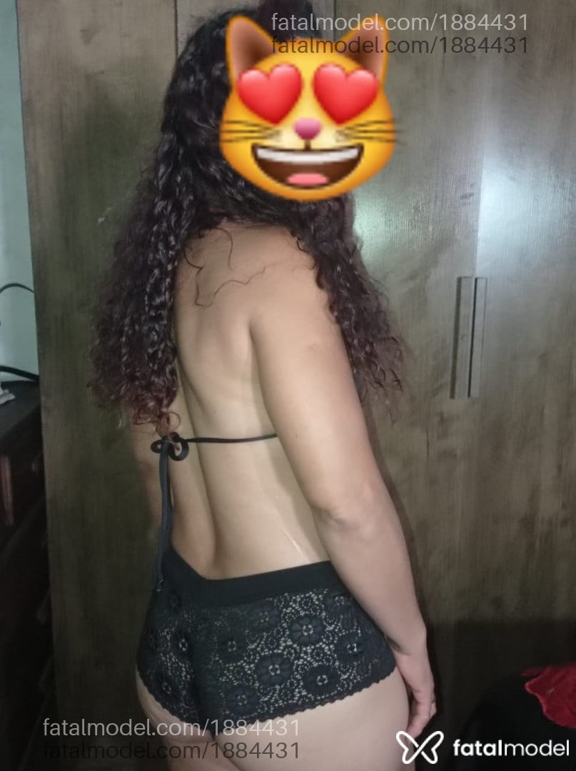 Acompanhante mulher ruiva (o) de olhos castanhos em Montes Claros Acompanhante mulher ruiva (o) de olhos castanhos em Montes Claros - Valentina