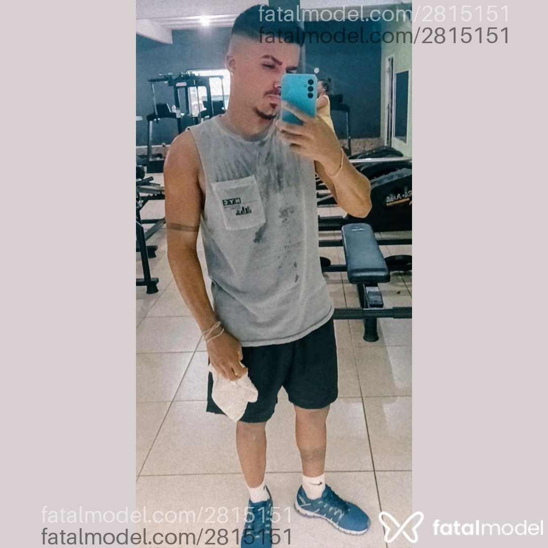Acompanhante homem morena (o) de olhos pretos em Virtual Acompanhante homem morena (o) de olhos pretos em Virtual - Diasz