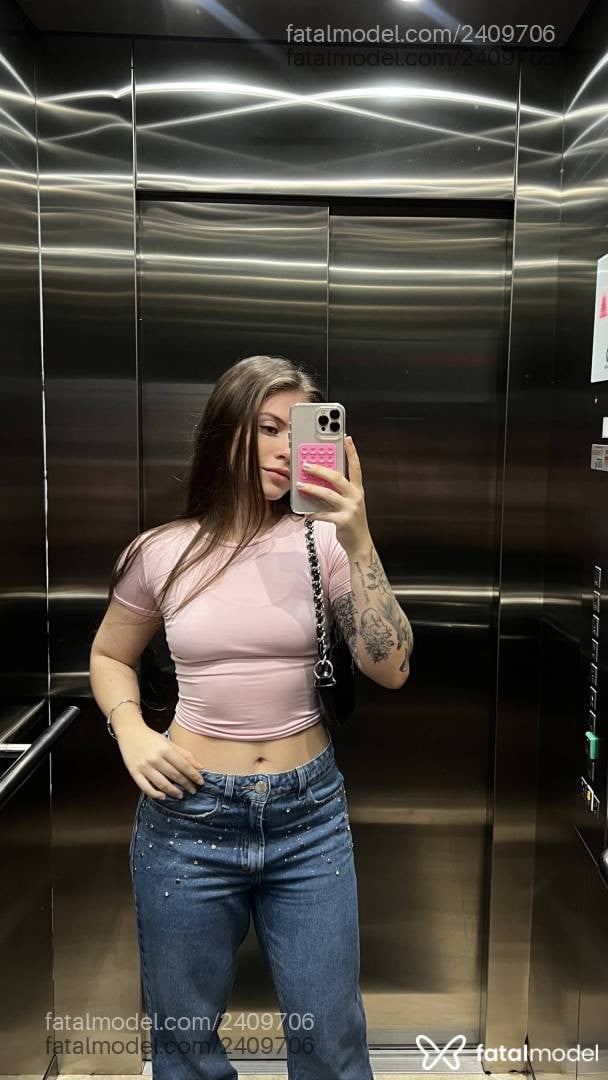 Acompanhante mulher com cabelo castanho de olhos castanhos em João Pessoa - Angel