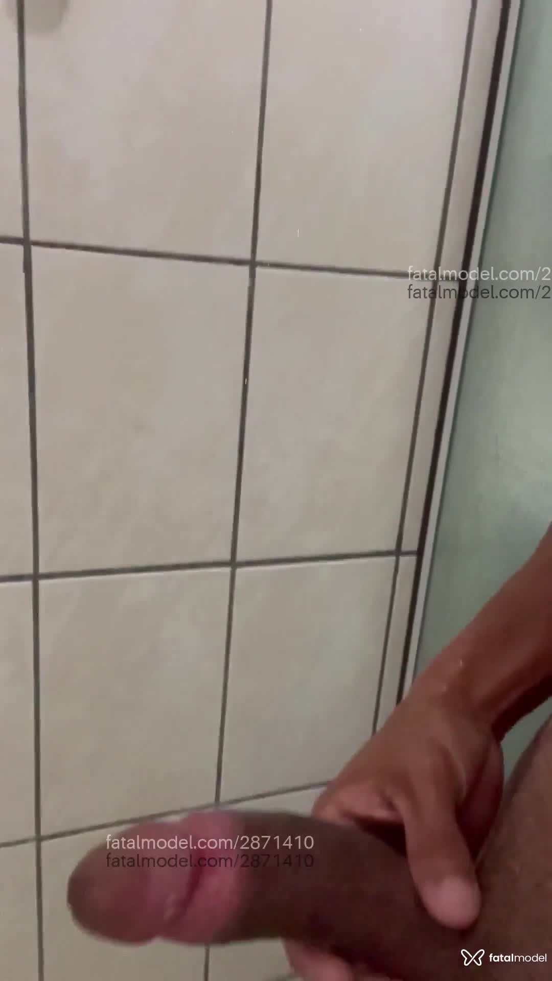 Acompanhante homem morena (o) de olhos pretos em Taubaté - Renan