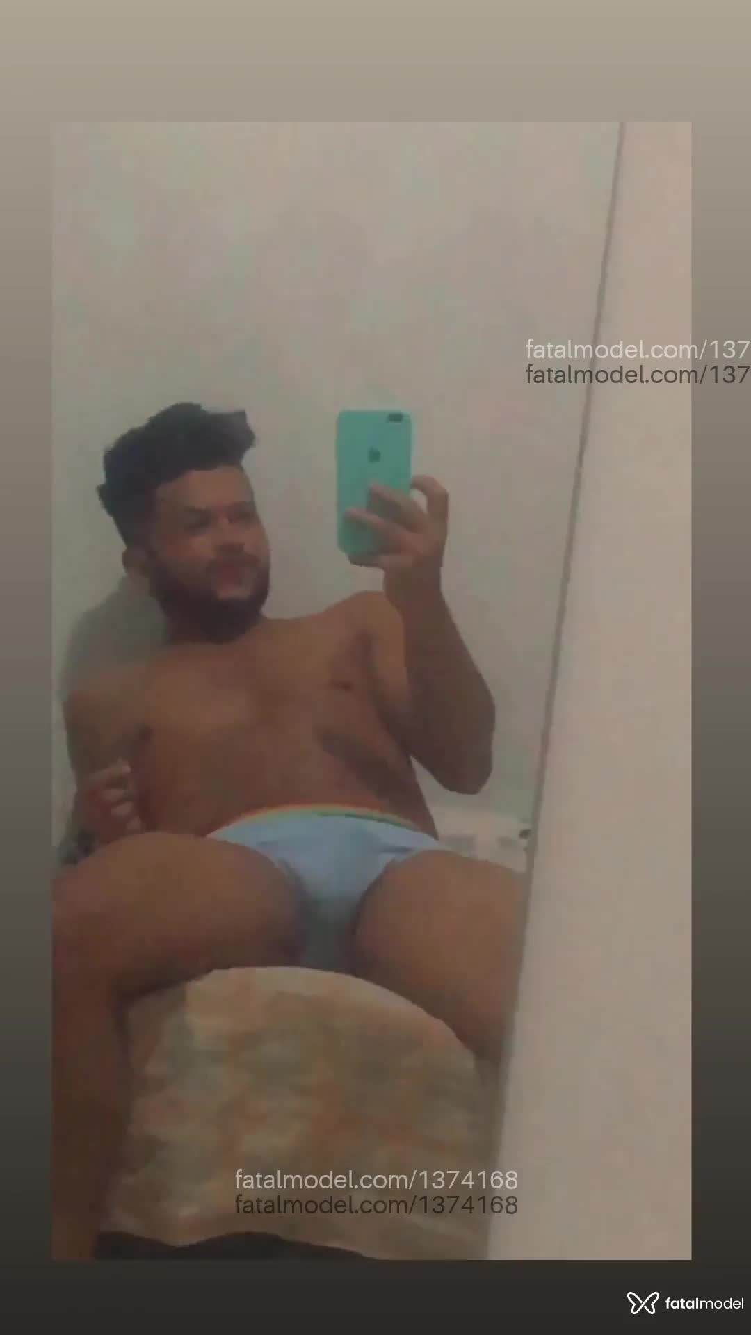 Acompanhante homem com cabelo castanho de olhos castanhos em Rianápolis Acompanhante homem com cabelo castanho de olhos castanhos em Rianápolis - Mineirinho