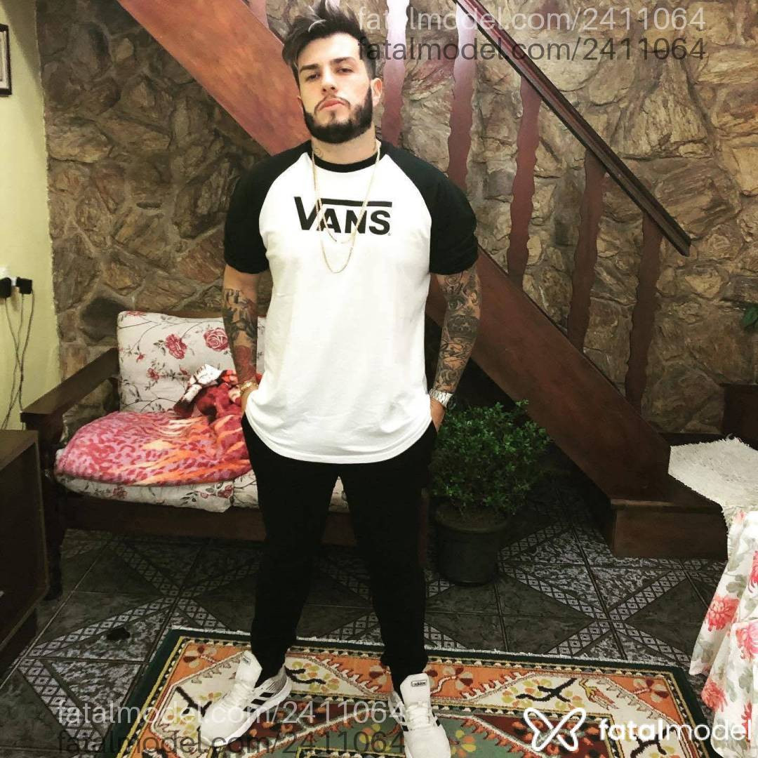 Acompanhante homem com cabelo castanho de olhos castanhos em Rio de Janeiro - Gabriel Castro