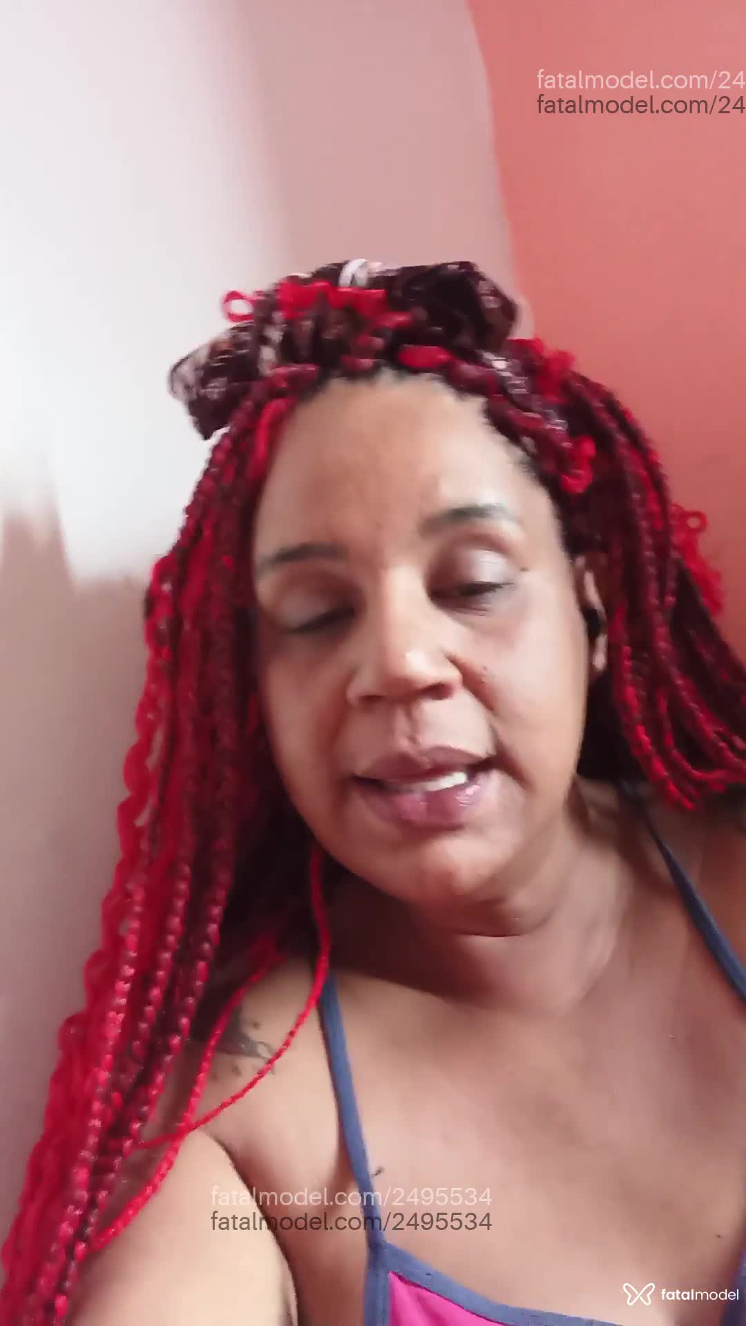 Acompanhante mulher com cabelo colorido de olhos castanhos em São Paulo - Nany Markez