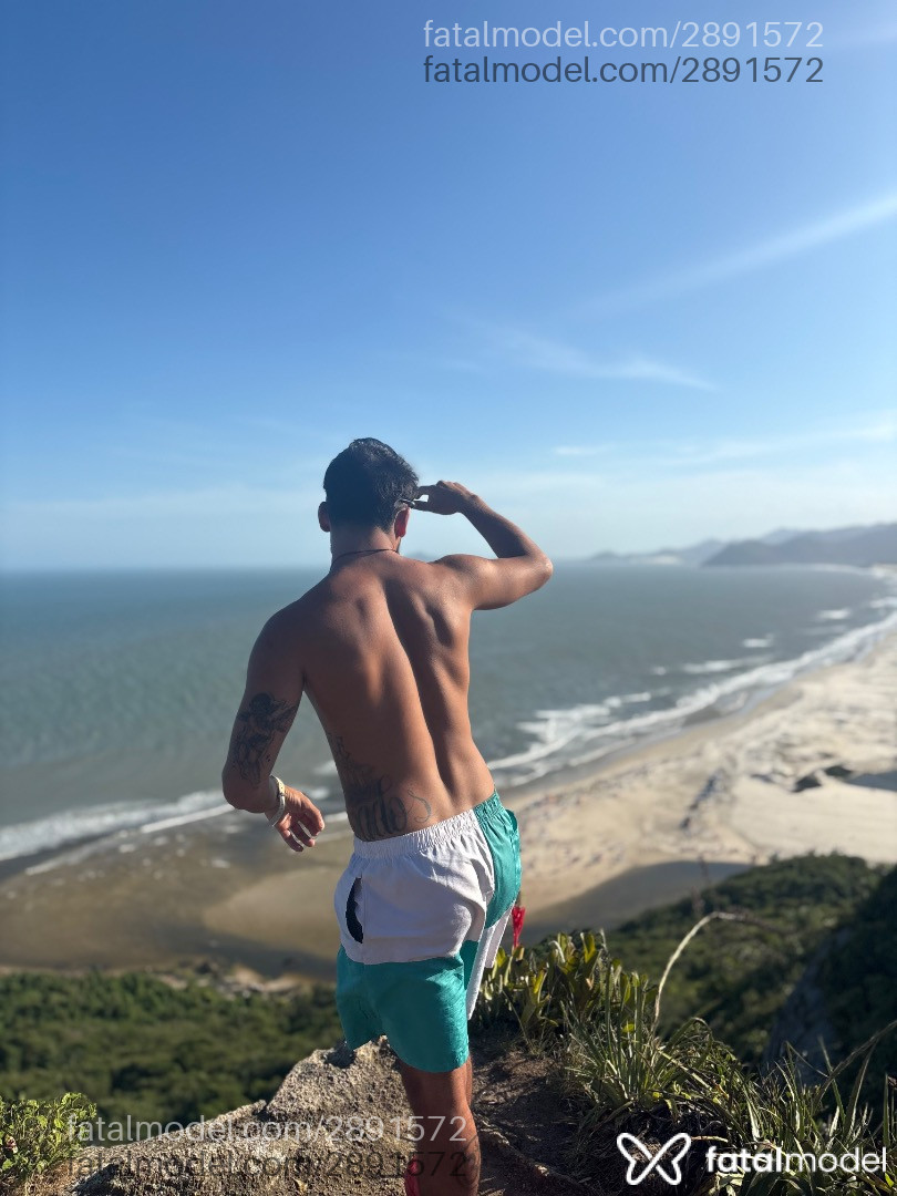Acompanhante homem morena (o) de olhos mel em Florianópolis - Arthur