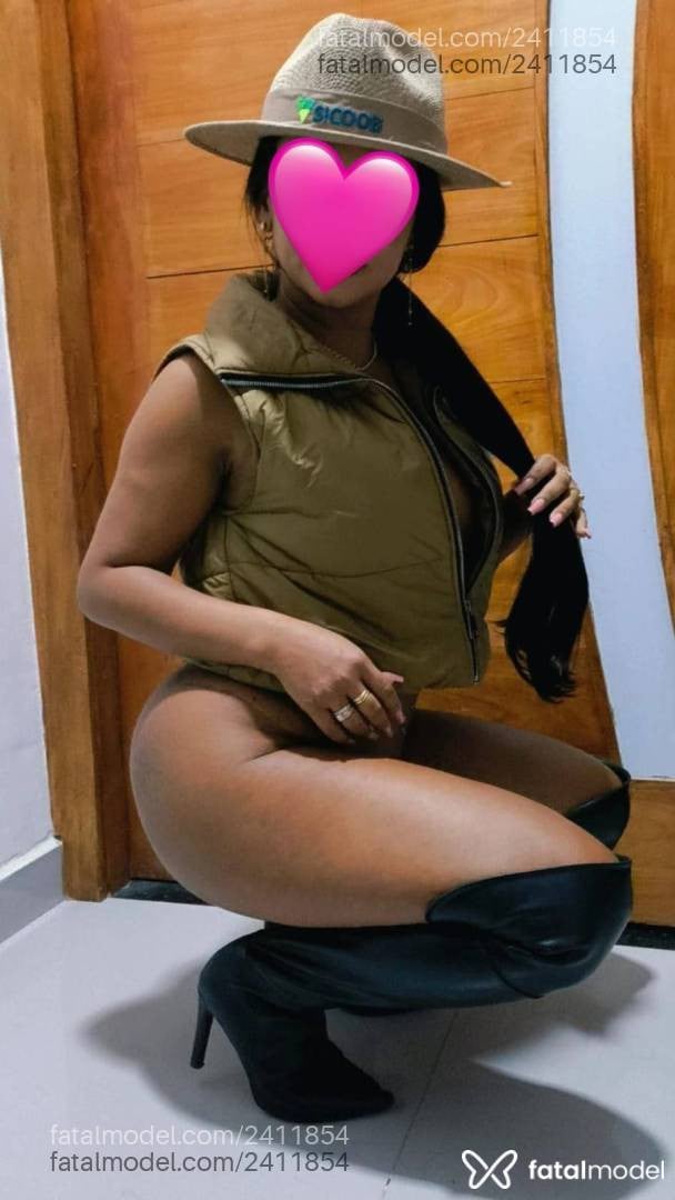 Acompanhante mulher morena (o) de olhos castanhos em Sorriso - Maya Cortez
