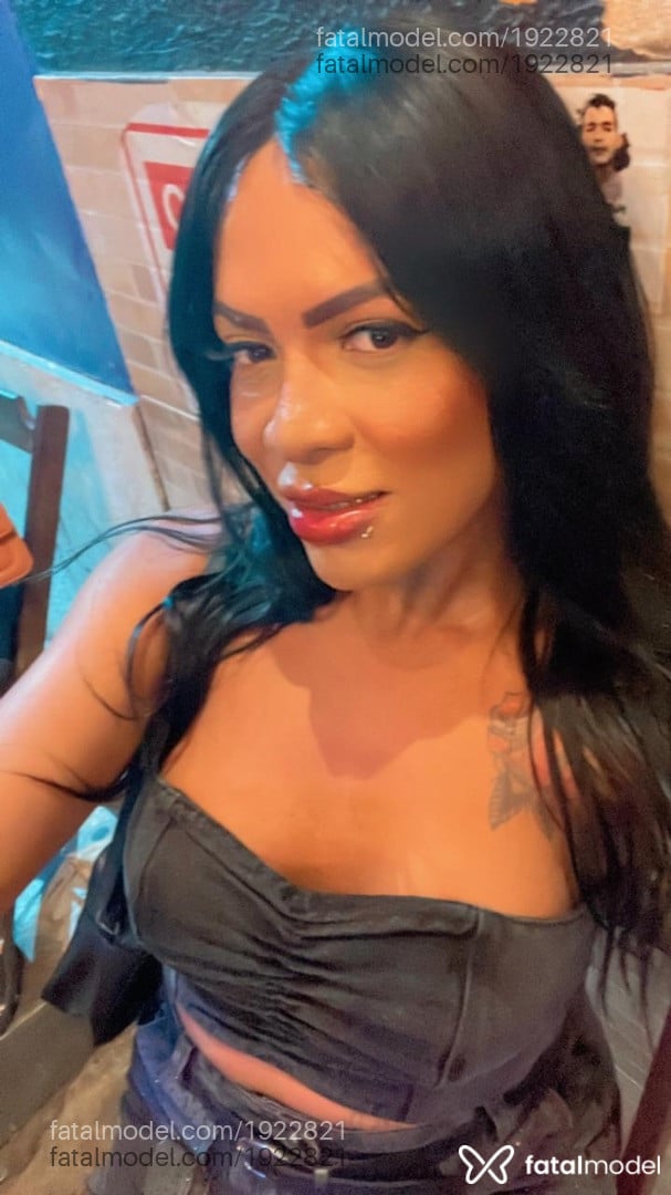 Acompanhante mulher trans morena (o) de olhos castanhos em Santa Inês - Michelly