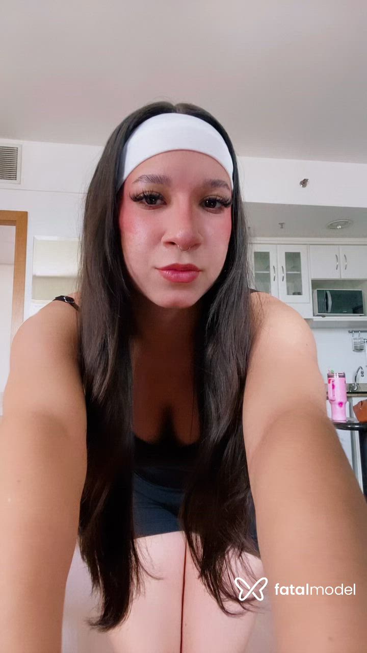Acompanhante mulher com cabelo castanho de olhos castanhos - Vick Miller