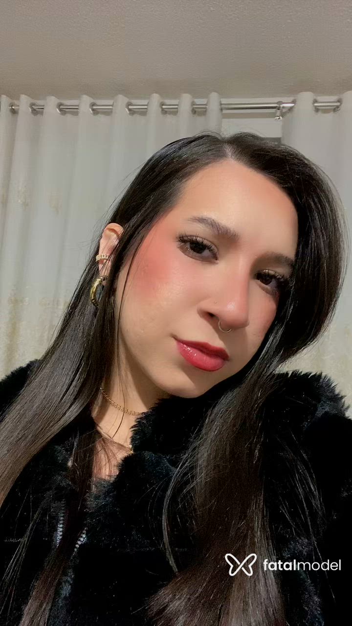 Acompanhante mulher com cabelo castanho de olhos castanhos - Vick Miller