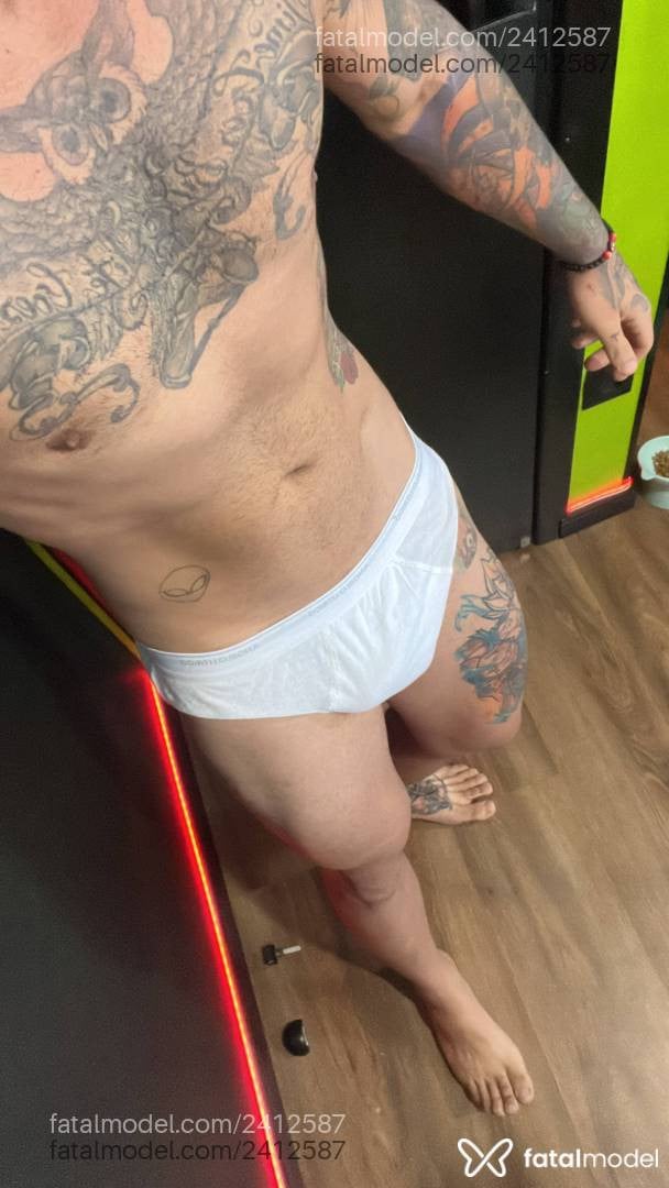 Acompanhante homem com cabelo castanho de olhos castanhos em Contagem - Ulisses