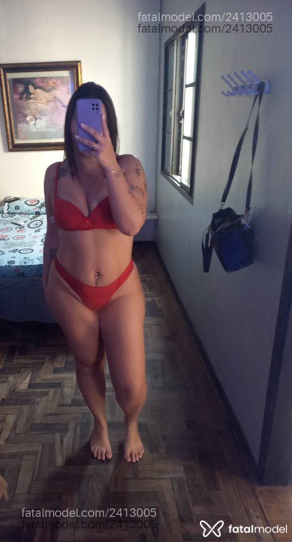 Acompanhante mulher morena (o) de olhos castanhos - Bia Santos