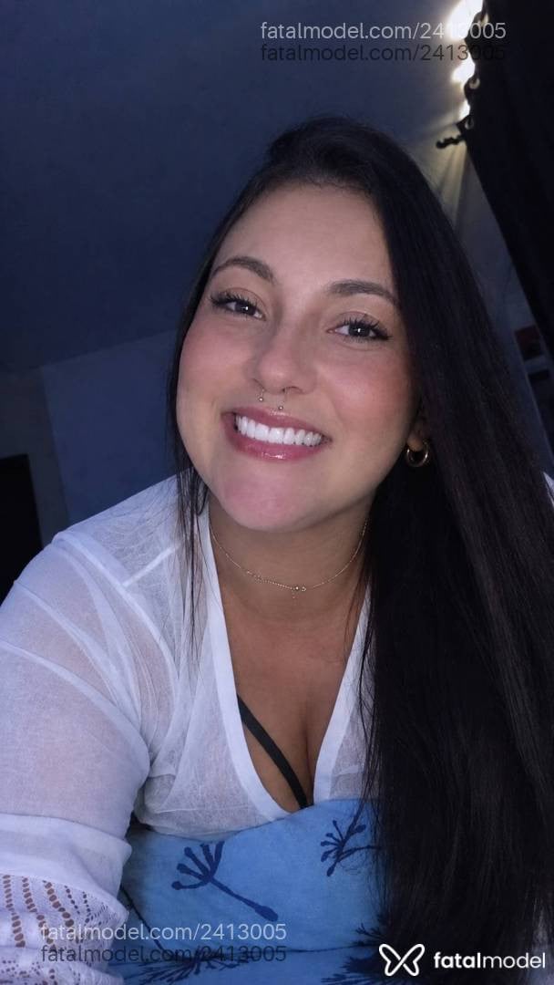 Acompanhante mulher morena (o) de olhos castanhos - Bia Santos